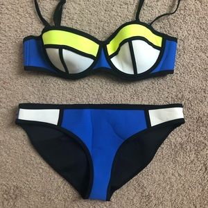 Triangl Bikini